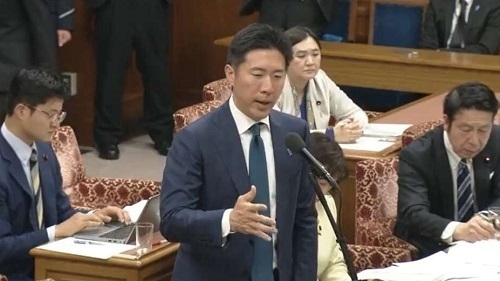 0228国会.jpg